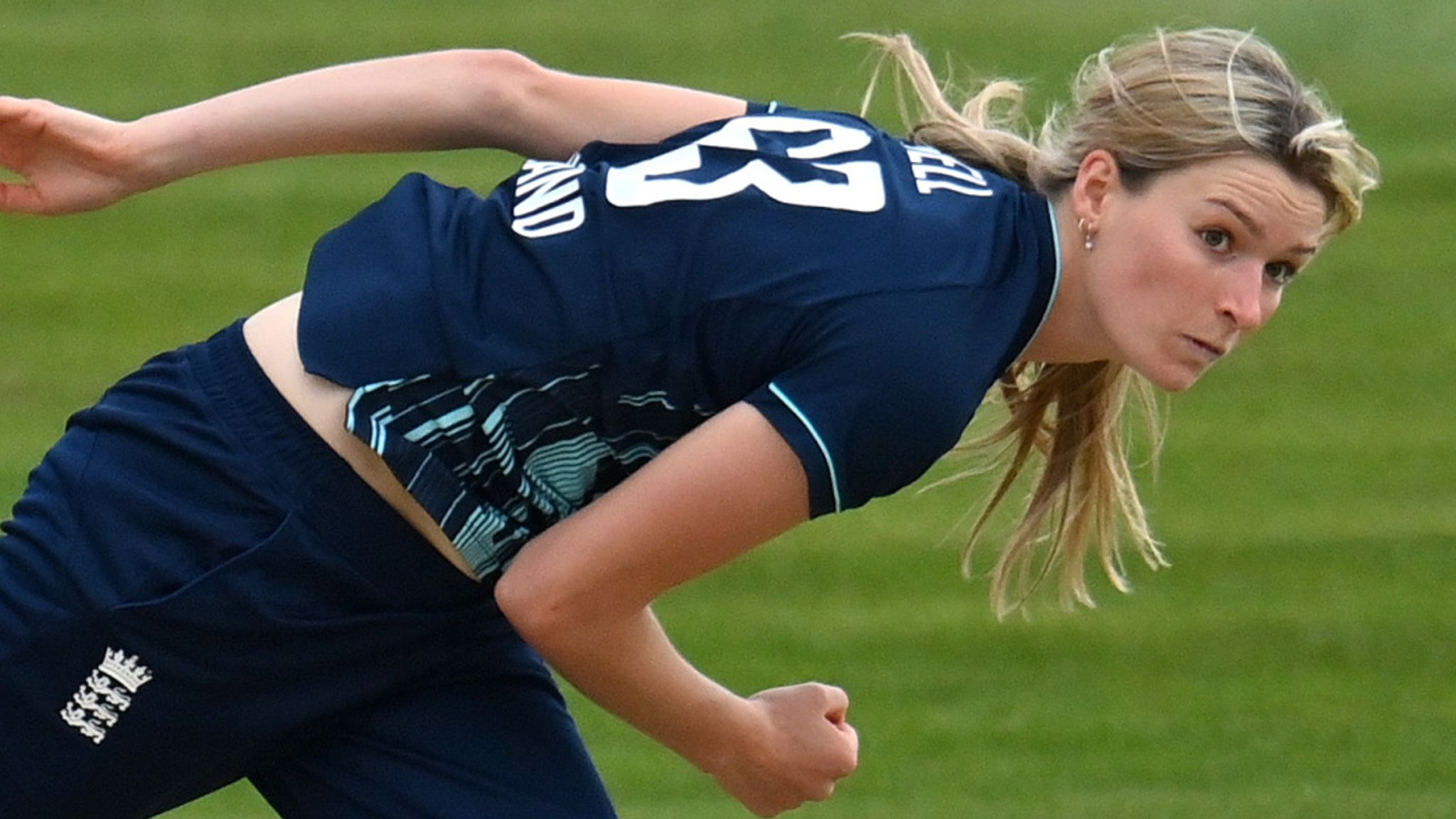 Lauren Bell – England's Rising Star in Women’s Cricket