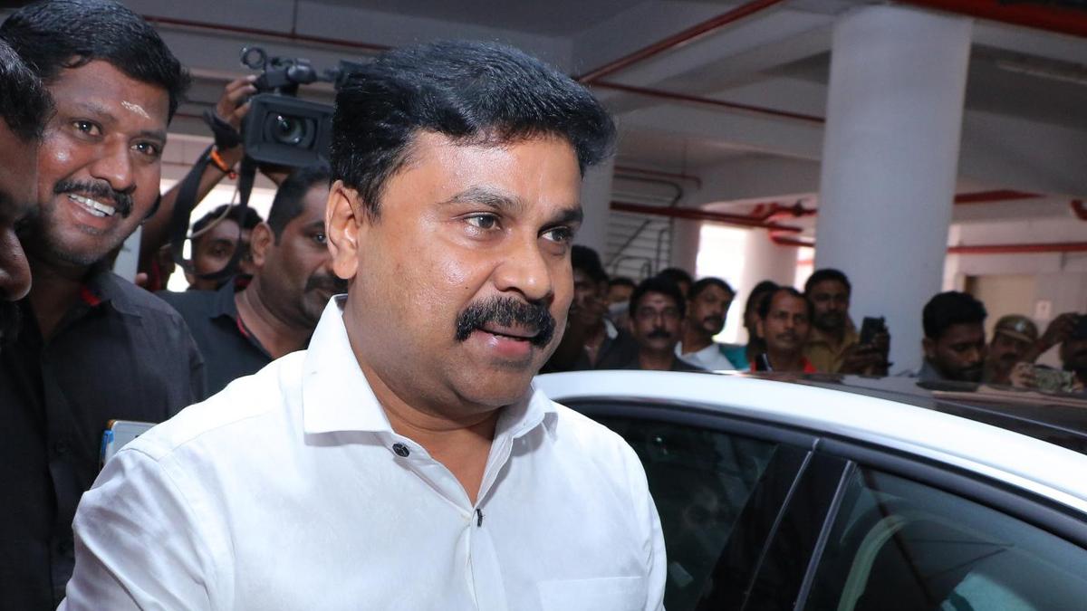 Kerala court acquits actor Dileep in the 2017 actress abduction and assault case after 8 years, while six co-accused including Pulsar Suni are convicted. Full verdict analysis.